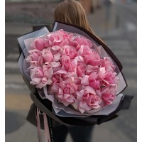A magical bouquet of roses